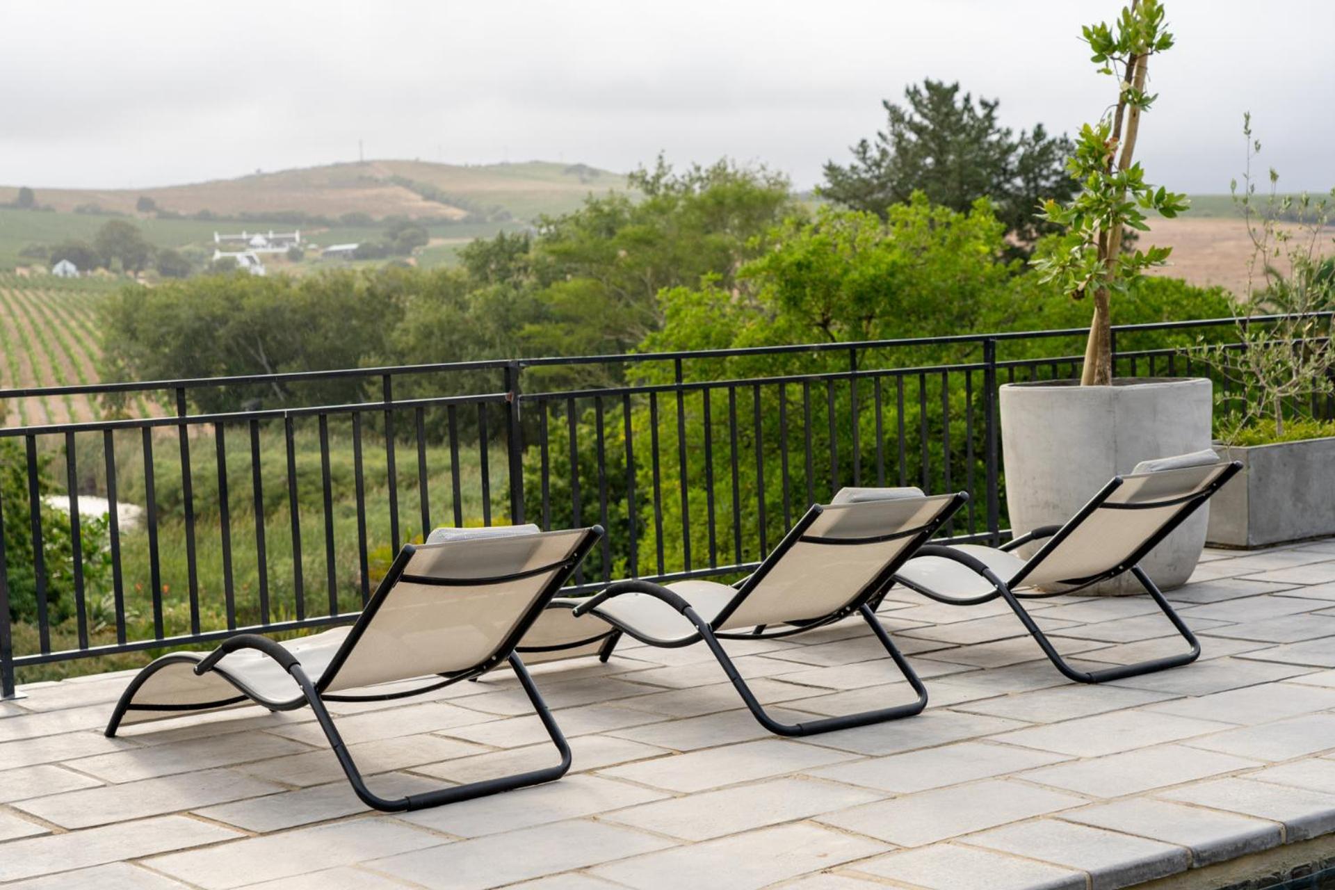 Avemore Orchard Apartment - With Full Backup Power Stellenbosch Exterior photo