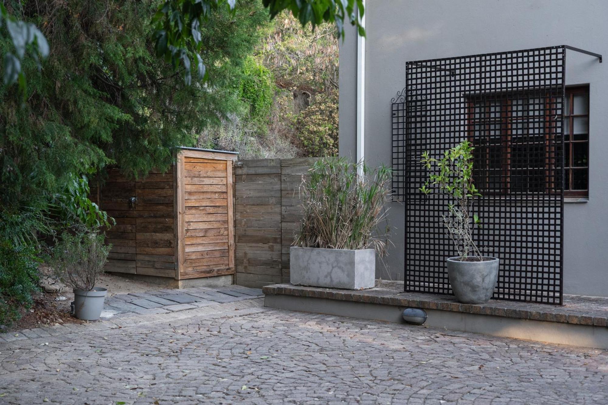 Avemore Orchard Apartment - With Full Backup Power Stellenbosch Exterior photo